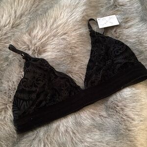 Black lace and velvet Impish Lee Bra NWT